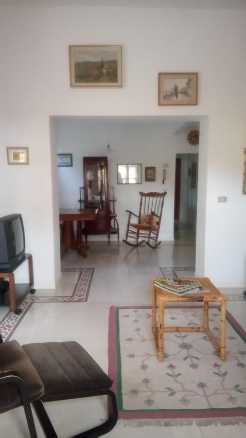 Casa Bartolacci Cozy Apartment 毕威格利亚努 外观 照片